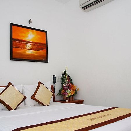 Golden Beach Hotel Da Nang Exterior photo
